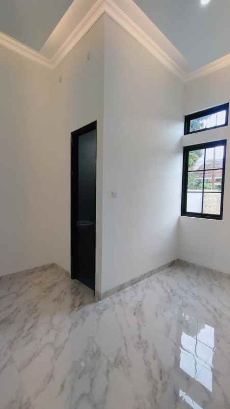 rumah baru lokasi strategis di griyaloka bsd tangsel