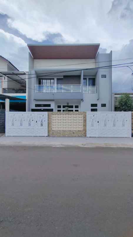 rumah baru lokasi strategis di griyaloka bsd tangsel