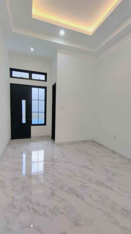 rumah baru lokasi strategis di griyaloka bsd tangsel