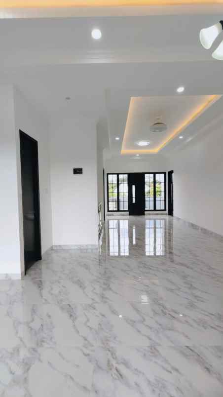 rumah baru lokasi strategis di griyaloka bsd tangsel