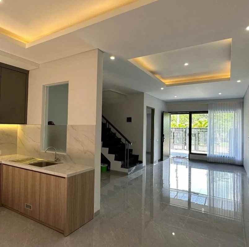 rumah baru modern san antonio surabaya timur