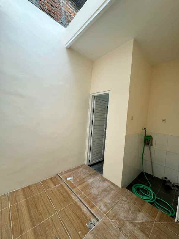 rumah baru siap huni dekat exit toll sawojajar