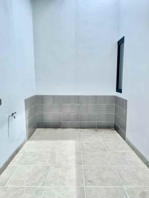 rumah baru siap huni di griyaloka bsd tangsel