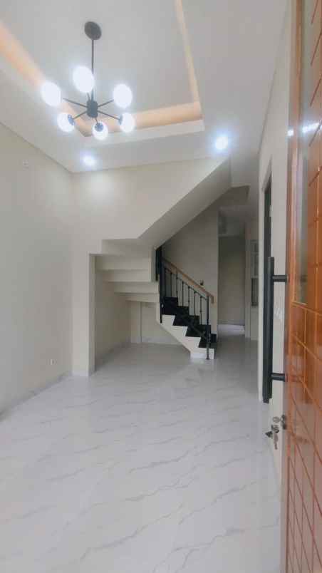 rumah baru siap huni di kencana loka bsd