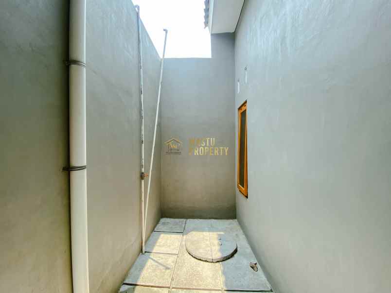 rumah baru tipe 80 dekat jalan lpmp kalasan