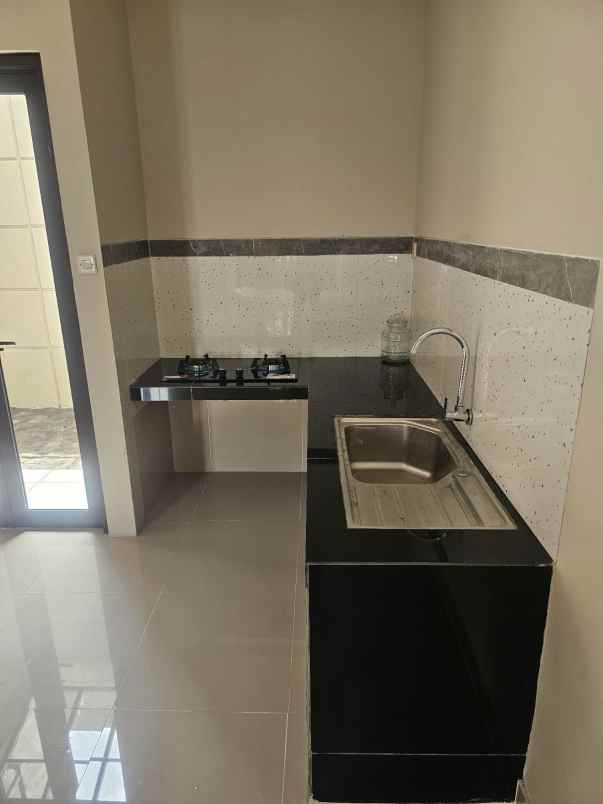 rumah brand new siap huni bebas banjir graharaya