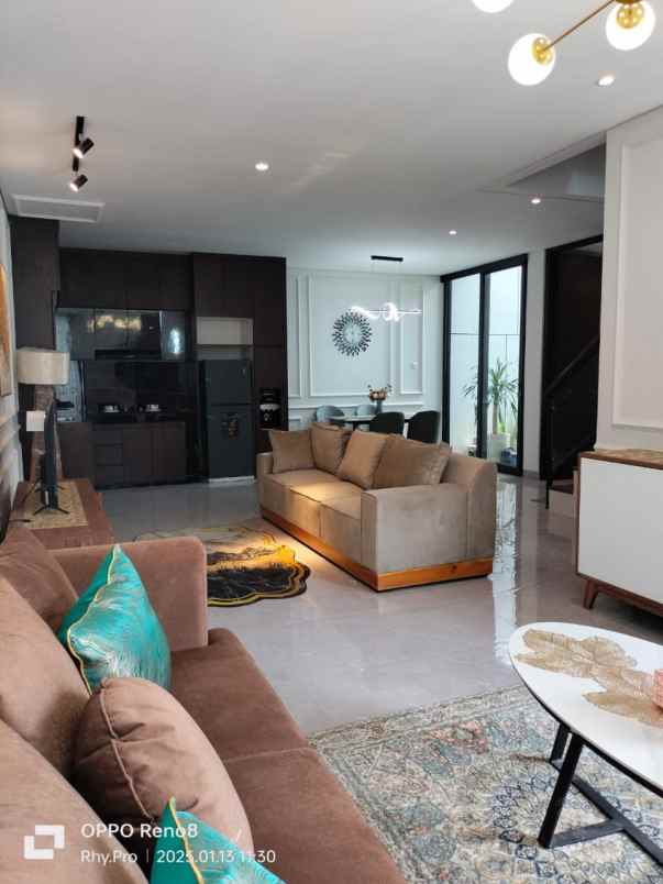 rumah cantik full furnish dekat pemda sleman