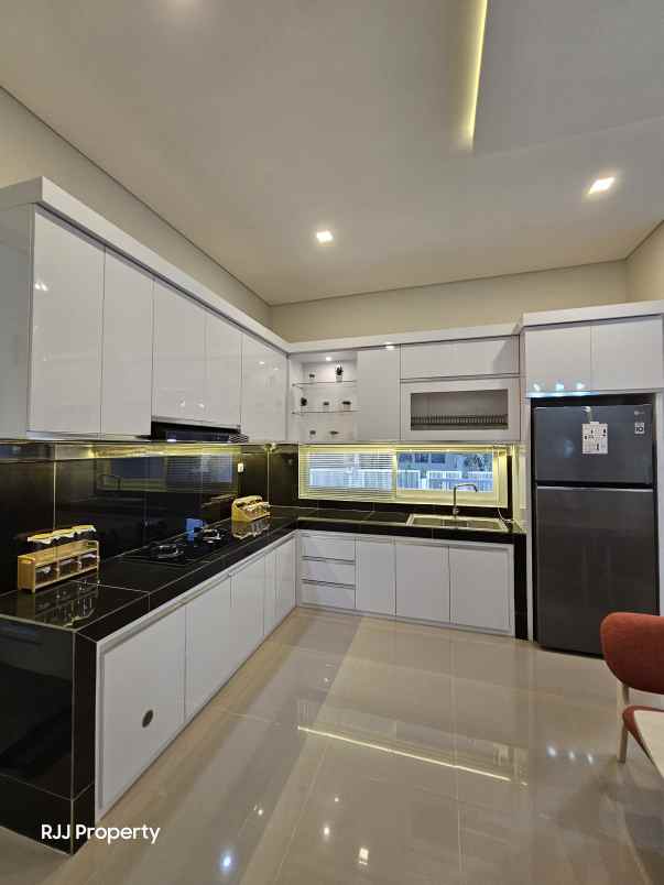 rumah cantik modern dekat sd model maguwoharjo