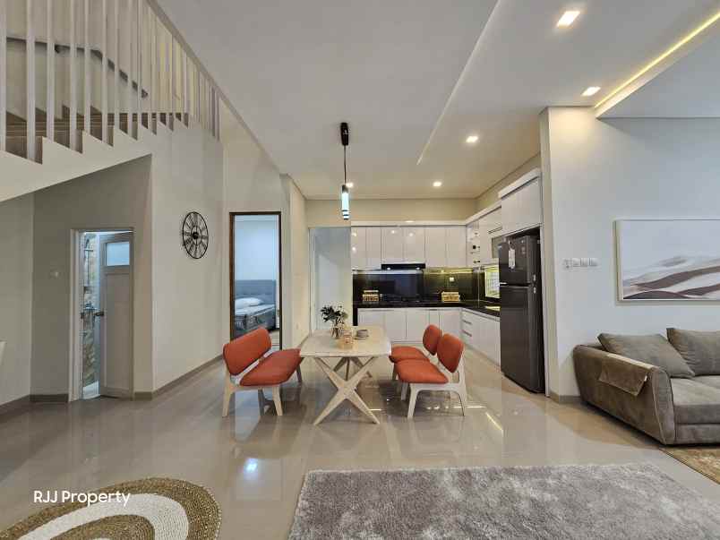 rumah cantik modern dekat sd model maguwoharjo