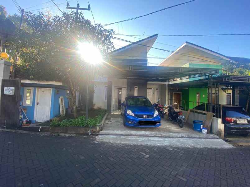 rumah cigugur girang ciwaruga dekat eco pesantren dt