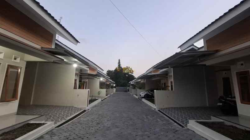 rumah dalam cluster 6 menit ke sekolah budi mulia