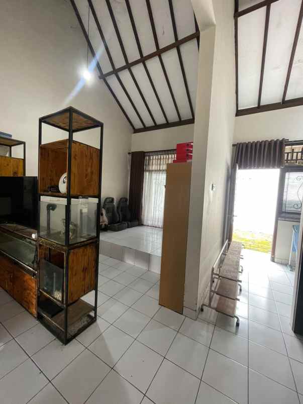 rumah dalam perumahan di gito gati palagan onegate