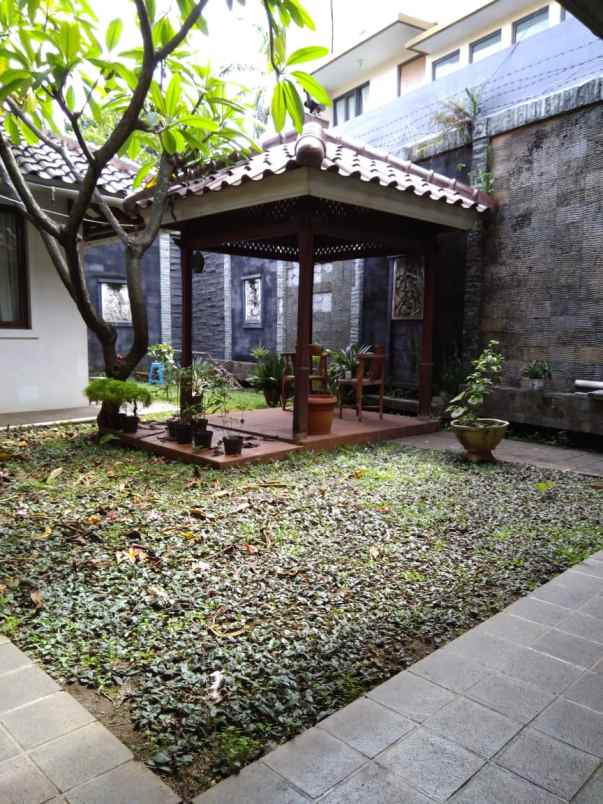 rumah dekat tol sektor 7 bintaro