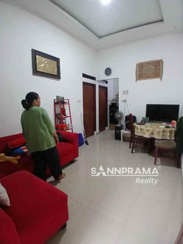 rumah di cluster pasir putih swangan depok imelin