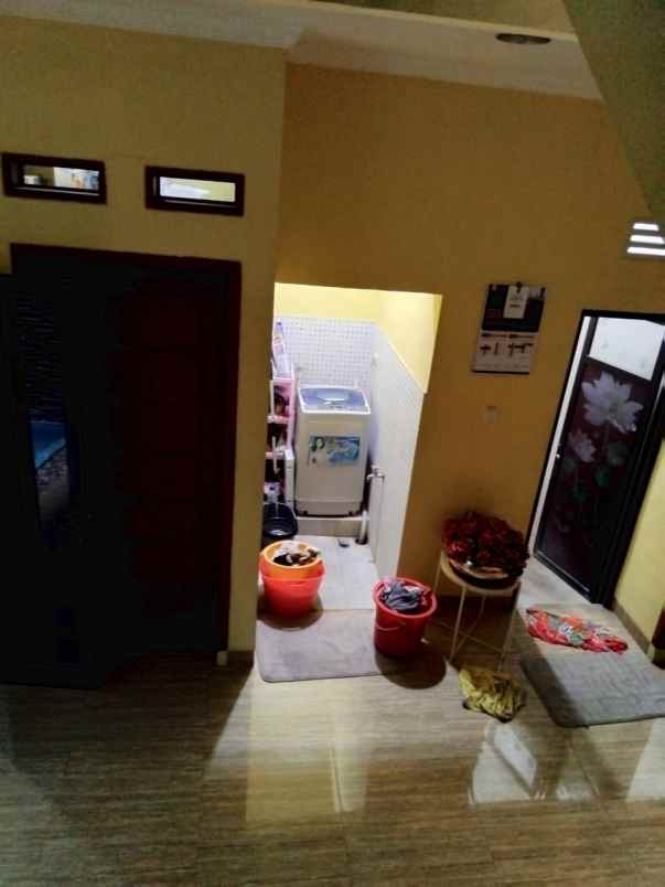 rumah di mustika sari