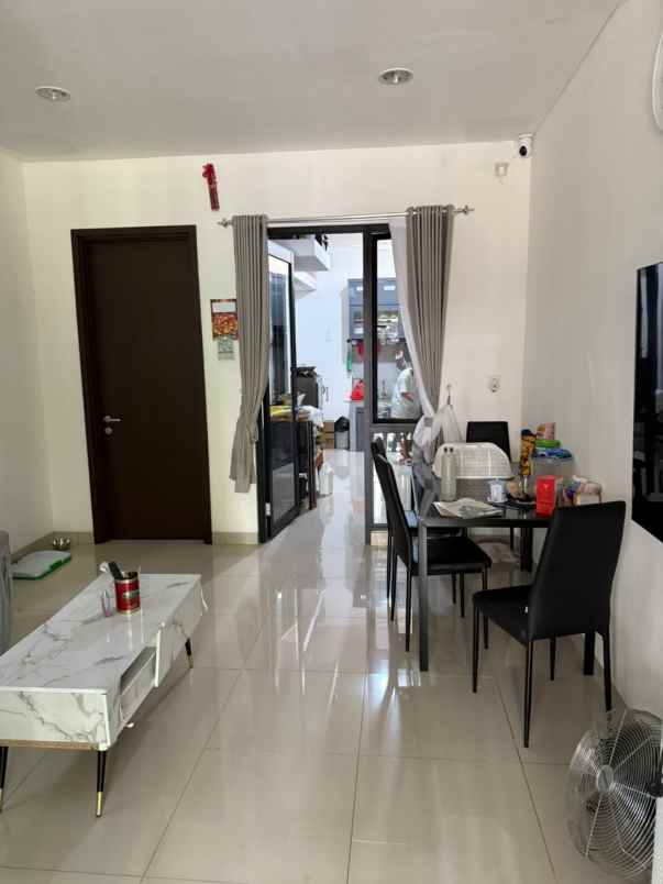 rumah dijual cepat cluster mahakam jakarta garden city