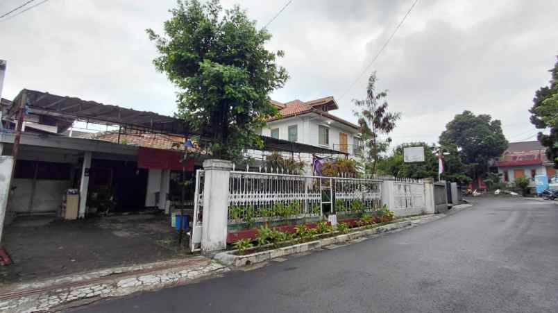 rumah gunung batu hitung tanah lokasi strategis