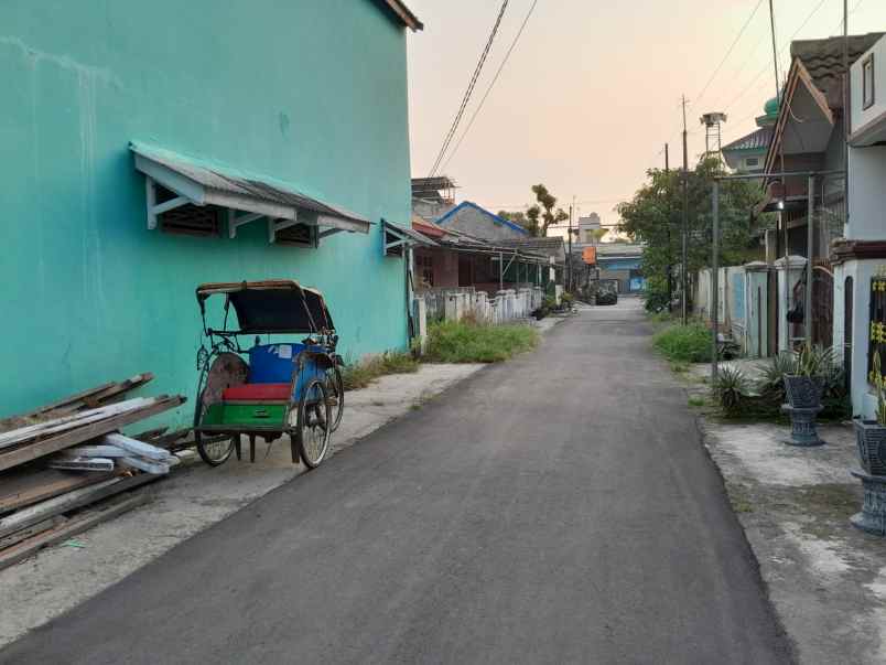 rumah hook 2 lantai dekat pasar lama serang