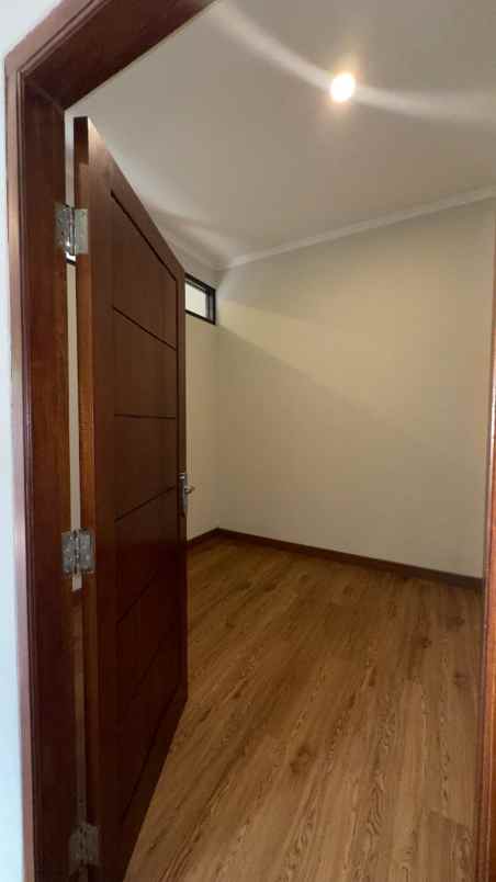 rumah hook 2 lantai siap huni di tambun selatan