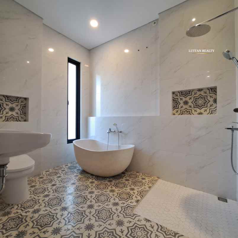 rumah jagakarsa farmhouse dalam cluster