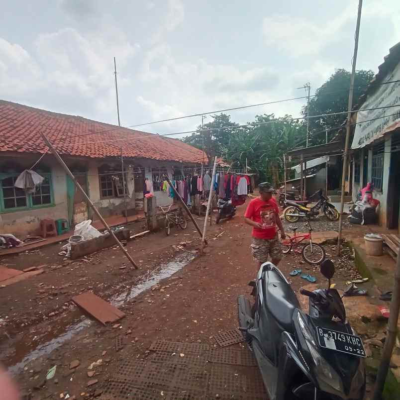 rumah jalan raya setia mekar