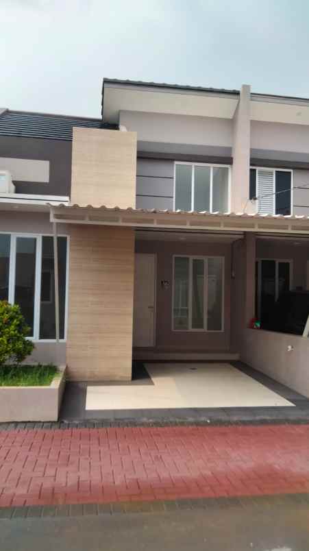 rumah jl hj emba no 12 11 pd