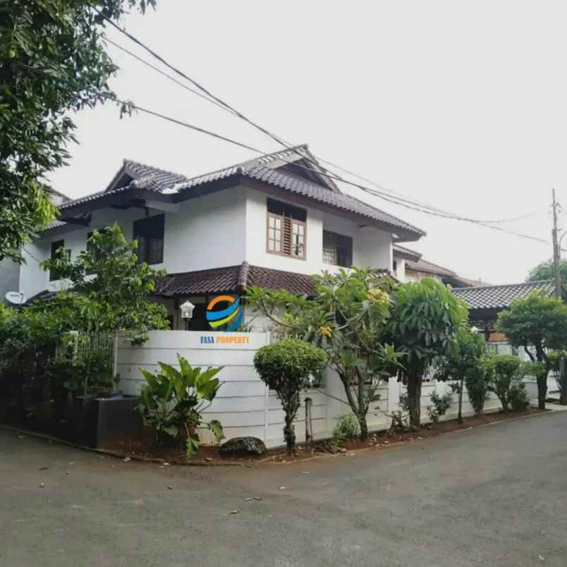 rumah jl kelapa kuning pondok