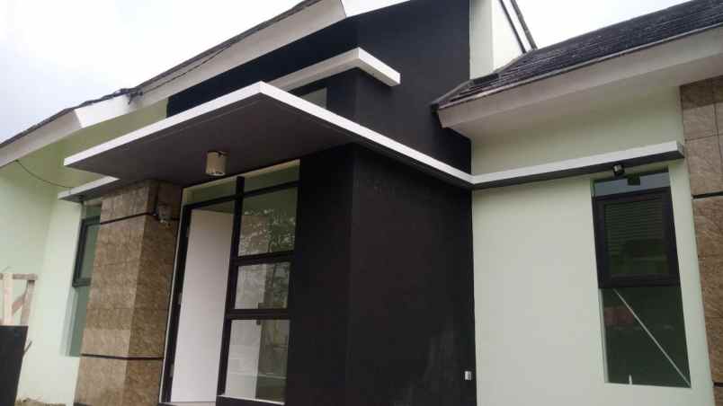 rumah jln g a manulang