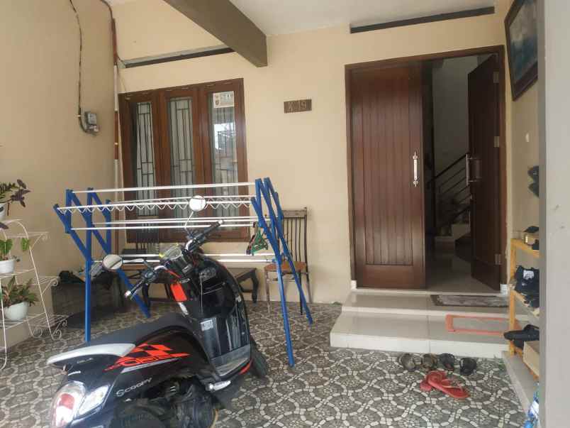 rumah jln raya pitara cipayung depok