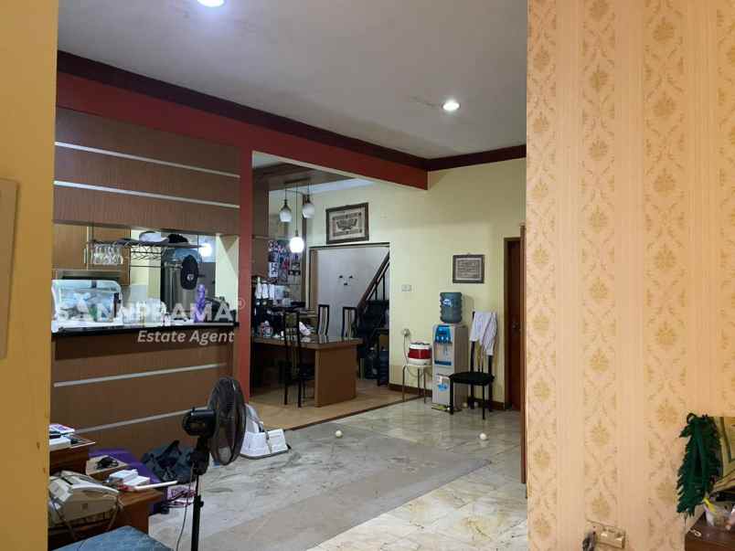 rumah mewah 2 lantai di kawasan elite kota depok reno