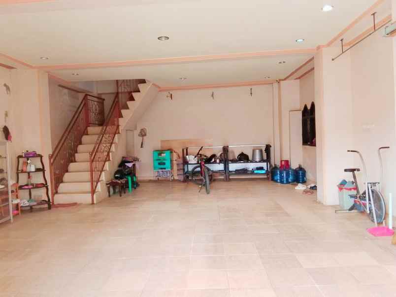 rumah mewah 2 lantai di kedaton bandar lampung