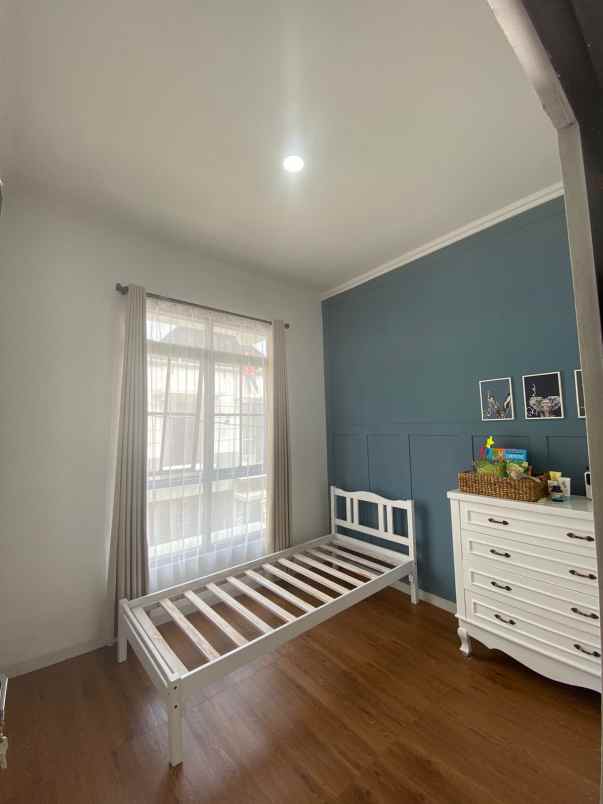 rumah mewah 2 lantai di tapos depok