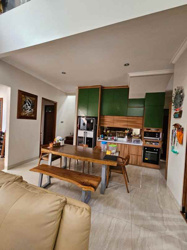 rumah mewah di citra gran cibubur