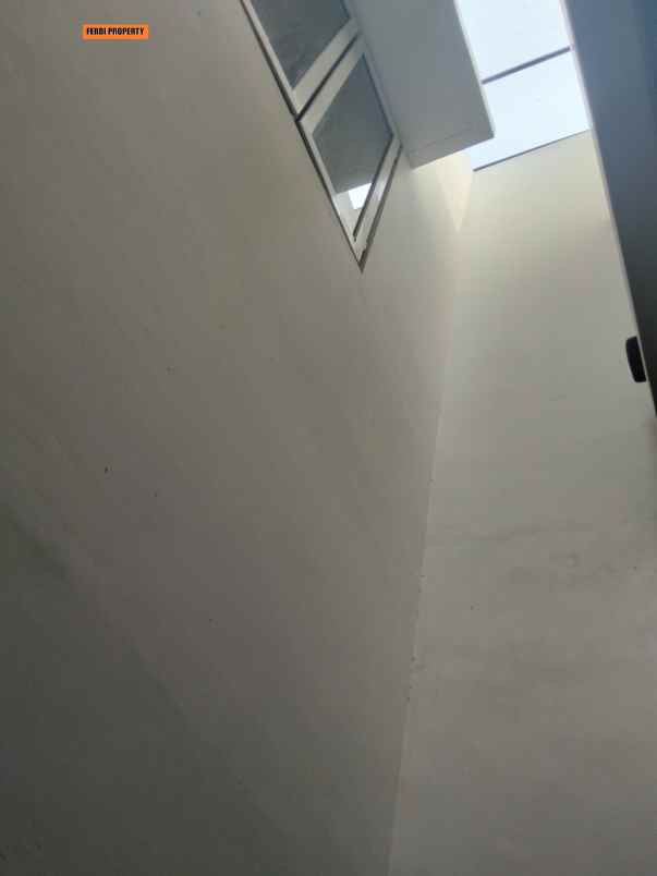 rumah minimalis 2 lantai siap huni citra gran cibubur
