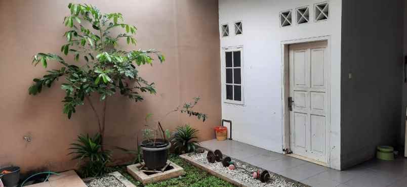 rumah minimalis dekat tol bekasi timur