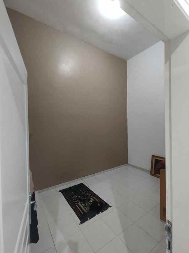 rumah modern minimalis 2 lantai lokasi sulfat