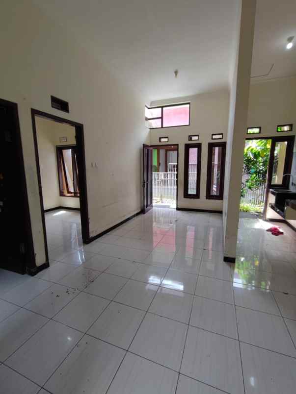 rumah modern minimalis siap huni di sawojajar