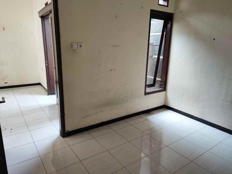 rumah modern minimalis siap huni di sawojajar