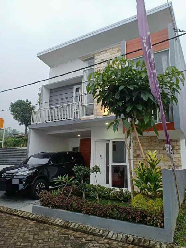 rumah modern minimalis view gunung panderman kota batu