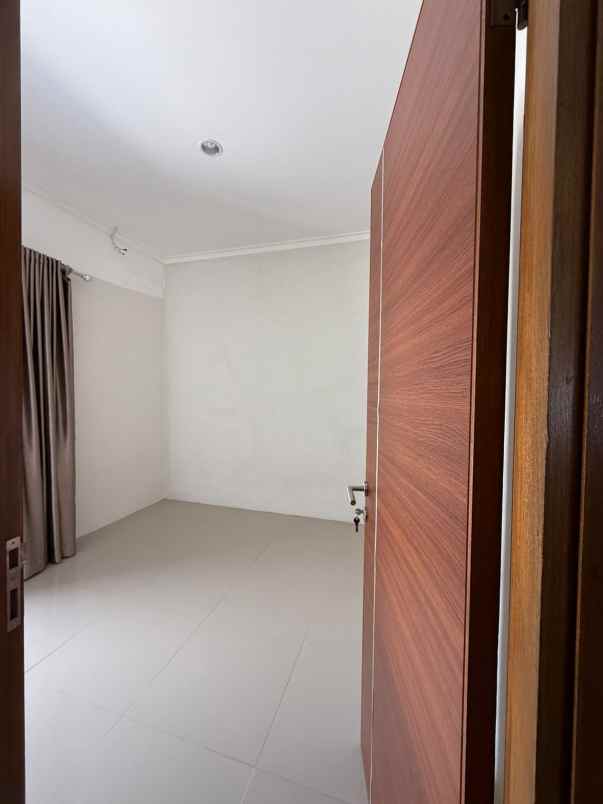 rumah murah asri lingkungan asri di sariwangi bandung