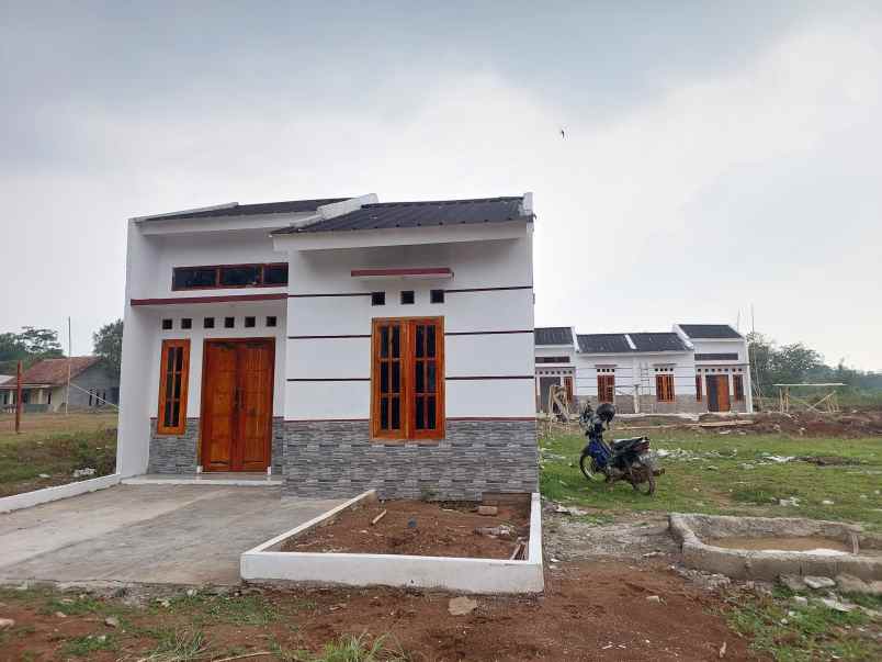 rumah murah dekat stasiun bebas banjir