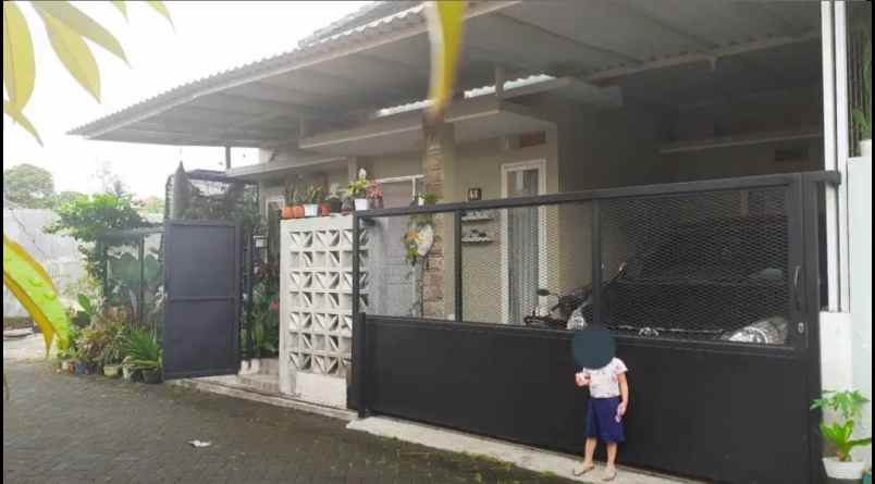 rumah nyaman semi furnished siap huni di sukun malang