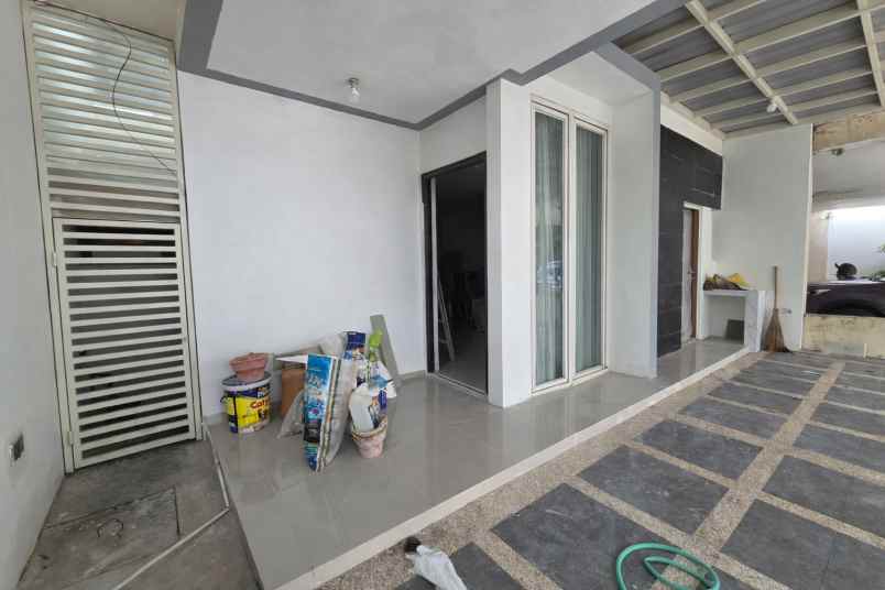 rumah pakuwon indah mansion pf surabaya