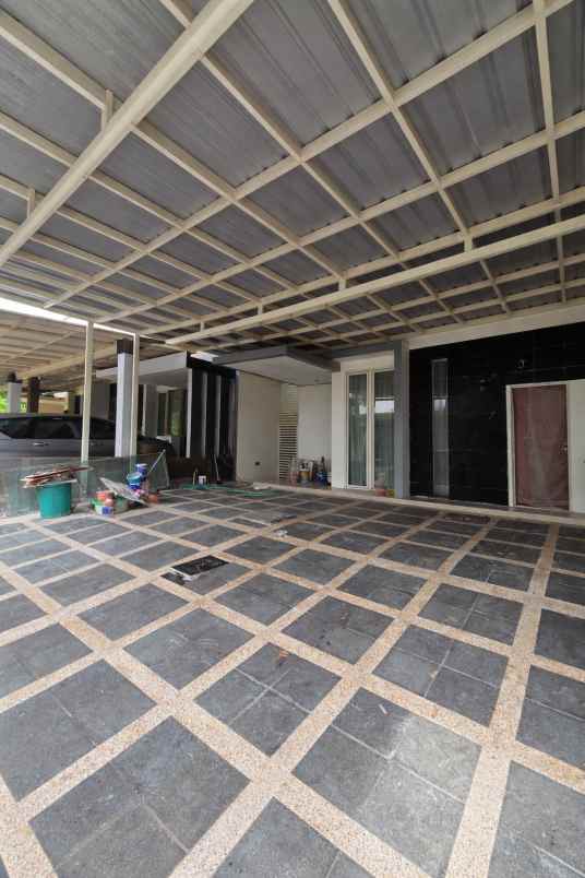 rumah pakuwon indah mansion pf surabaya