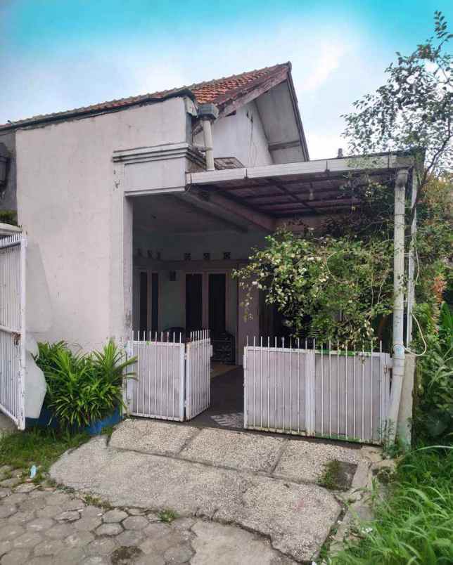 rumah panembakan padasuka 10 menit rs dustira