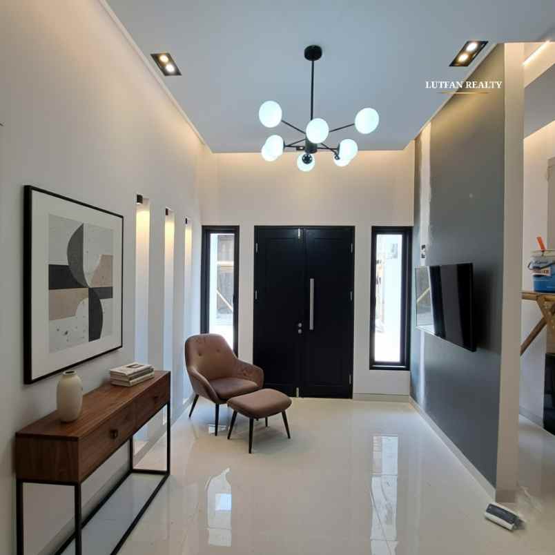 rumah pejaten timur dalam cluster