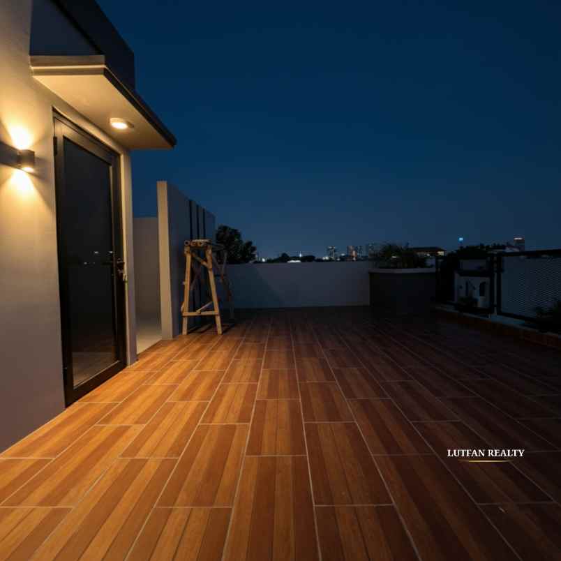 rumah pejaten timur dalam cluster