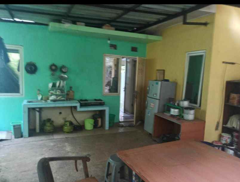 rumah second 1 6 m di perumahan maharaja depok