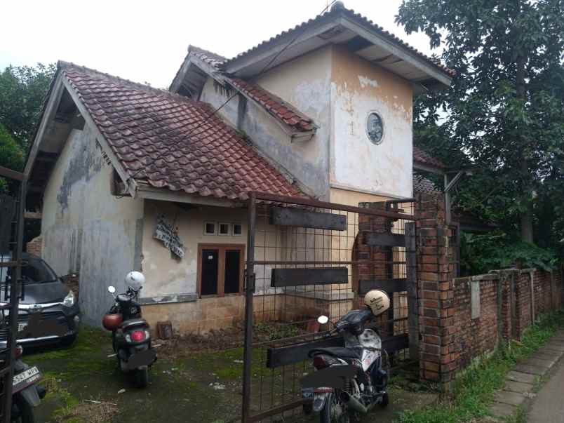 rumah second hitung tanah luas di bedahan depok