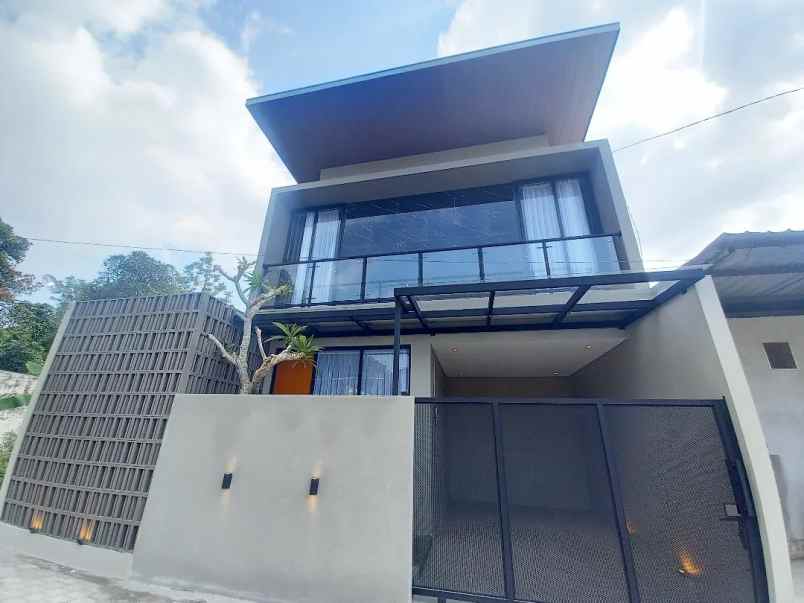 rumah siap huni full furnished di condongcatur